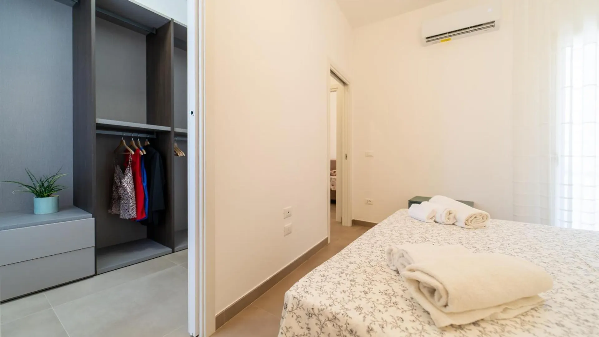 Dimora Dei Consoli Apartments Syracuse 0*,  Italy