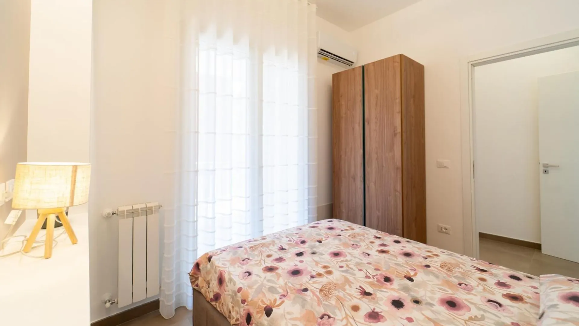 Dimora Dei Consoli Apartments Syracuse 0*,